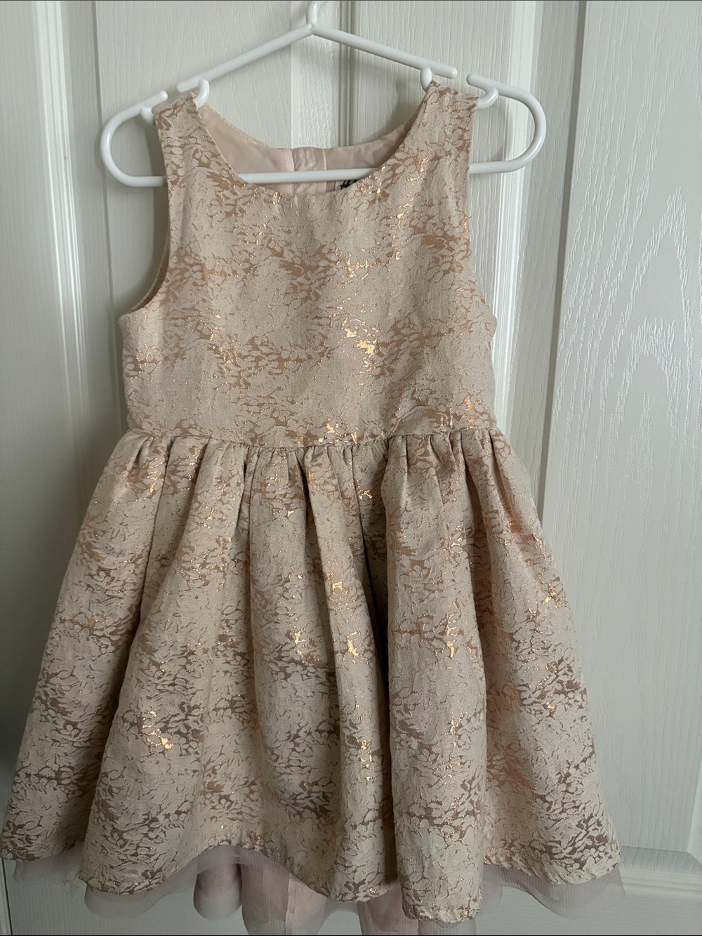 Beautiful rose gold patterned dress
